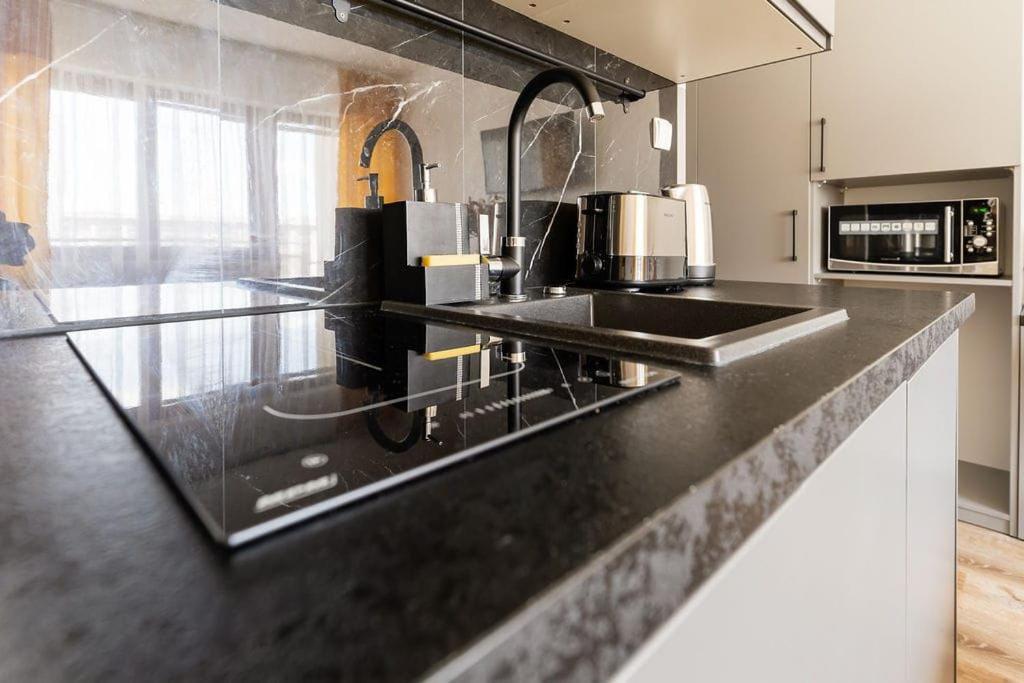 Apartament Ania Z Widokiem Na Morze W Hotelu Arka Kolobrzeg Ngoại thất bức ảnh
