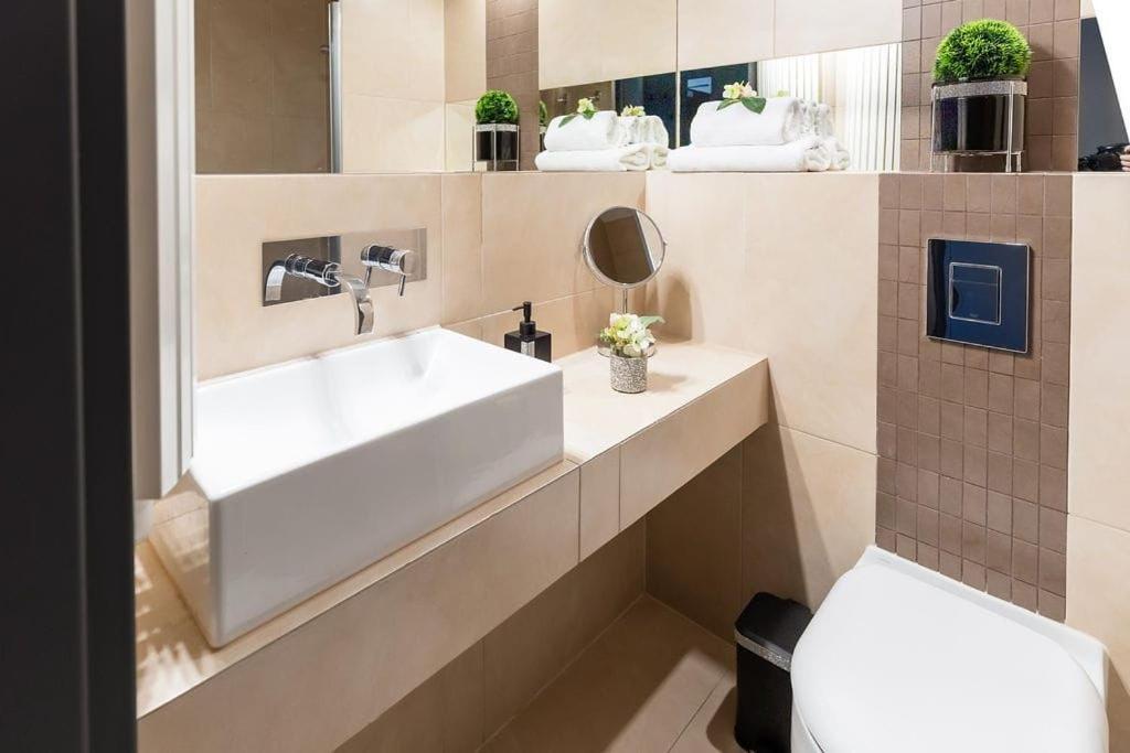 Apartament Ania Z Widokiem Na Morze W Hotelu Arka Kolobrzeg Ngoại thất bức ảnh